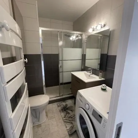 Proche Port T2 Pour 4 Personnes N1 39 Lägenhet