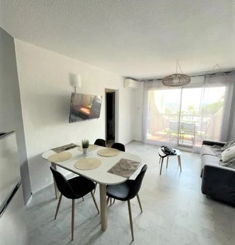 Proche Port T2 Pour 4 Personnes N1 39